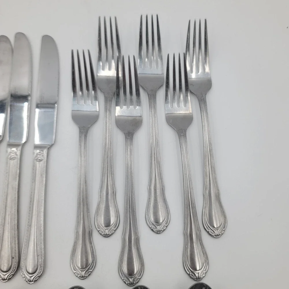 30pc Hampton Silversmiths Lauren Frosted Stainless Flatware Set Beaded Border
